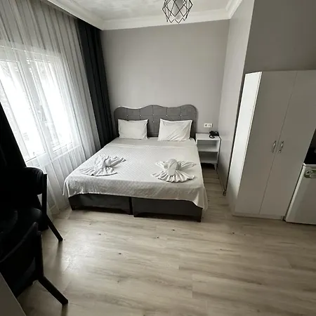 Pars Hotel Istanboel